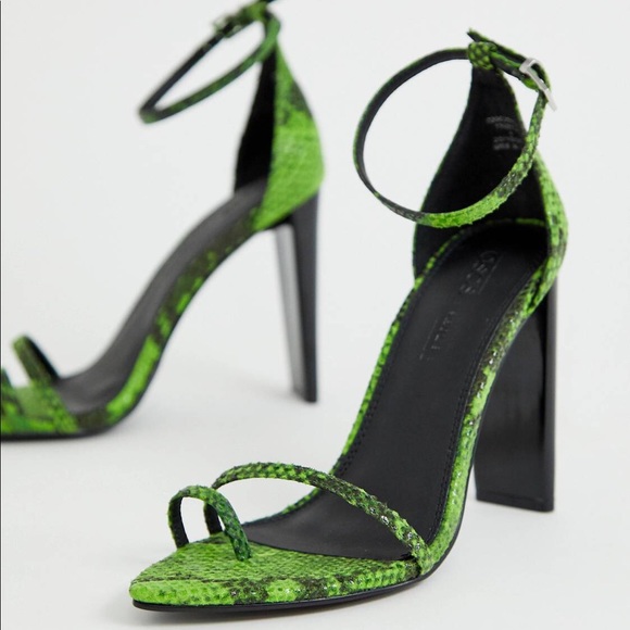 Shoes - ☘️TRENDING GREEN SNAKESKIN PRINT HEEL☘️NWT